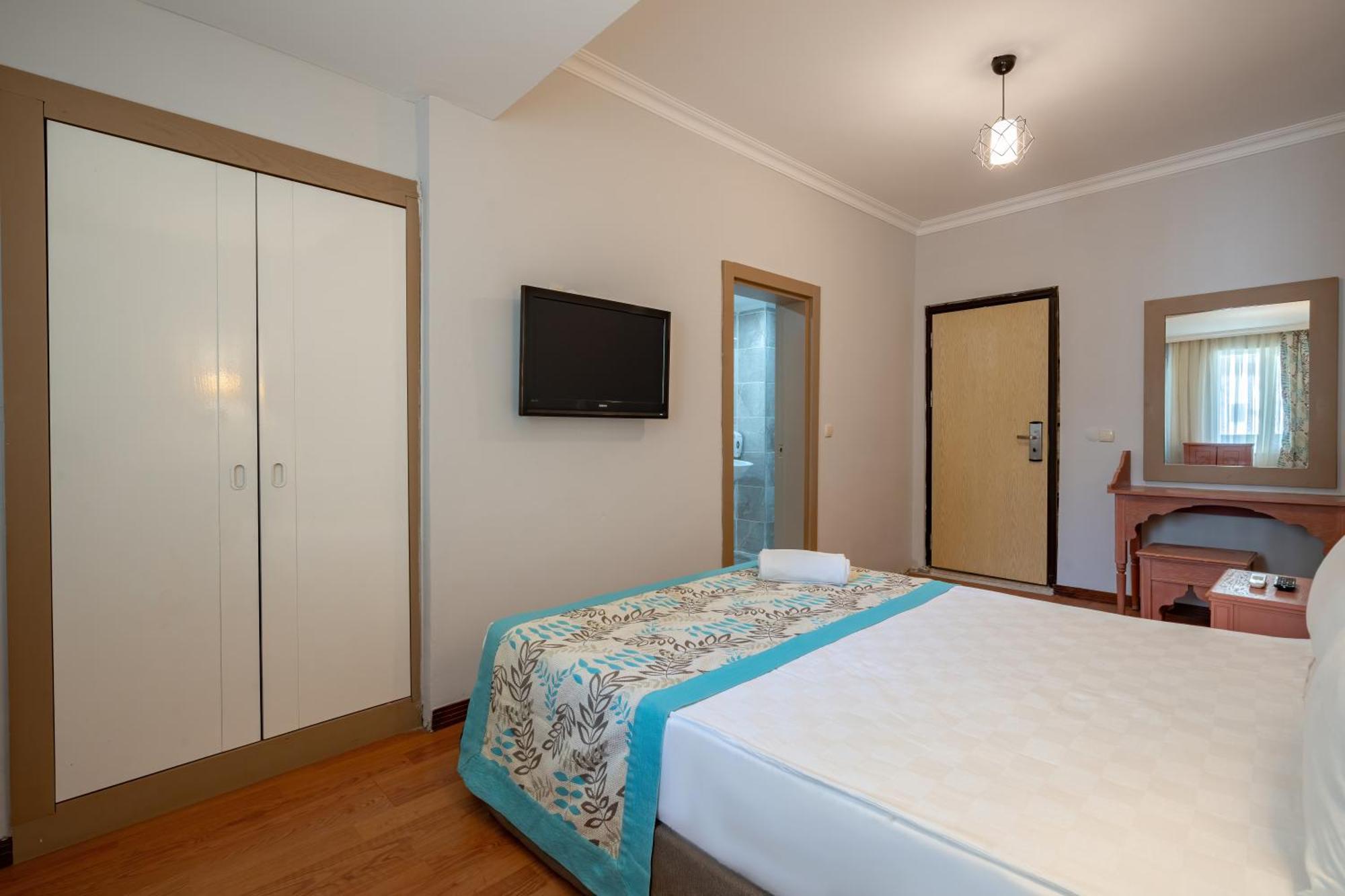 Nusso Club Hotel 4*
